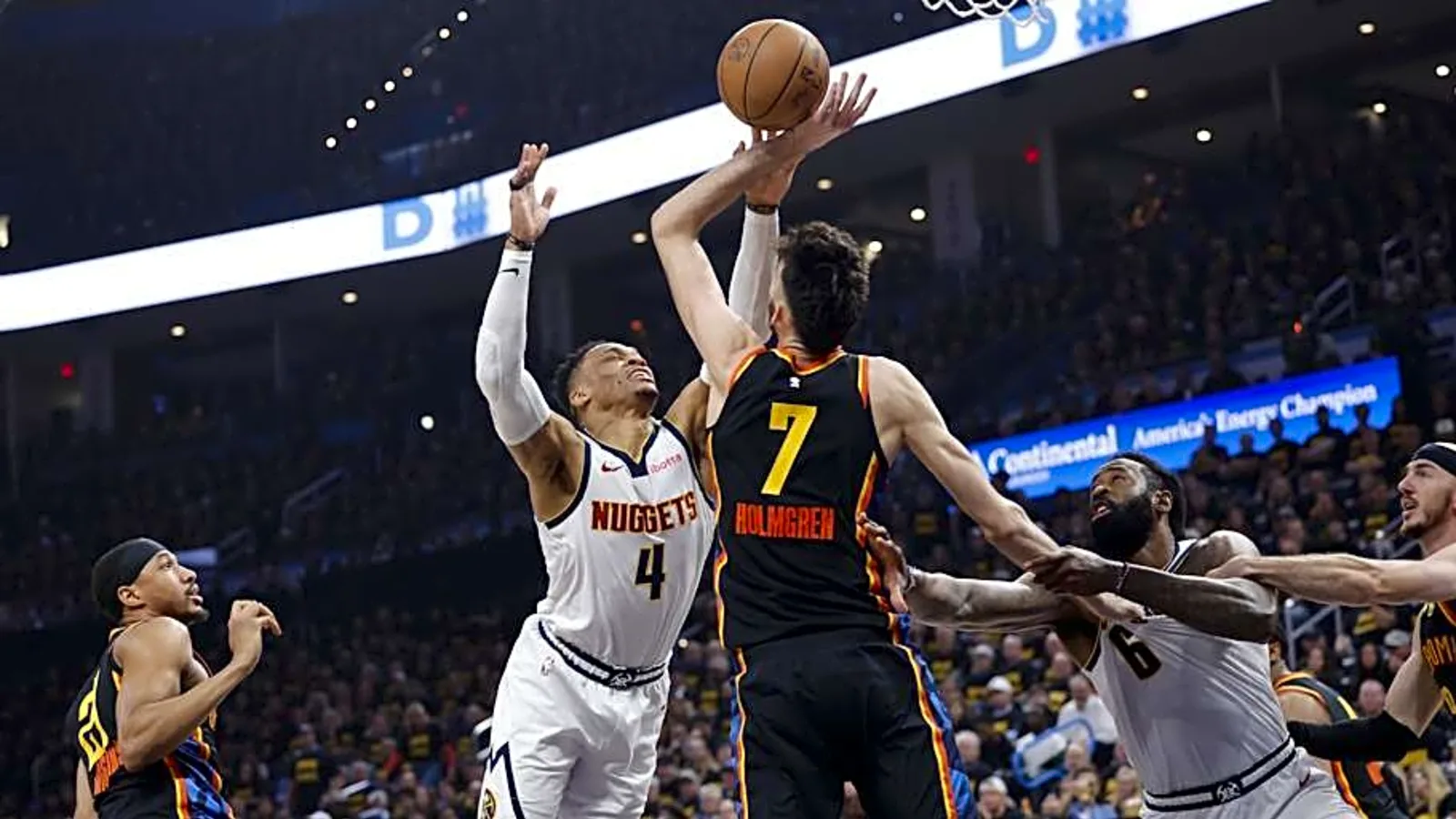 Jalen Williams Shines as Thunder Clash with Nuggets